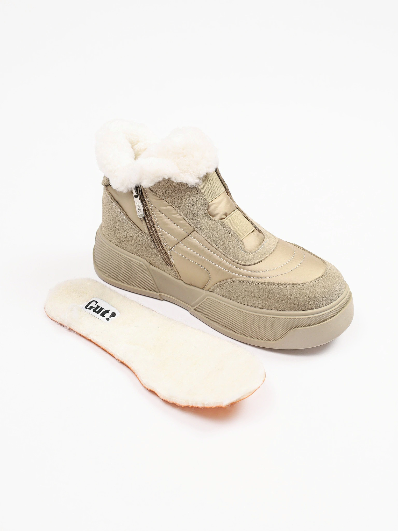 Дутики комбинированные бежевого цвета на средней платформе